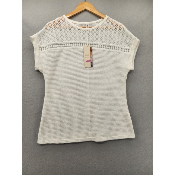 Dokotoo Tops - Dokotoo White Crochet Lace Waffle Knit Top Medium‎ Short Sleeve Boho Blouse New